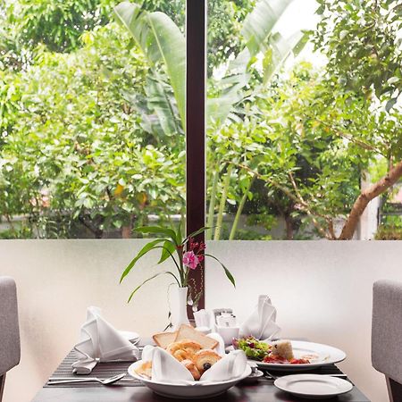 The Calm Oasis Hotel Siem Reap Bagian luar foto