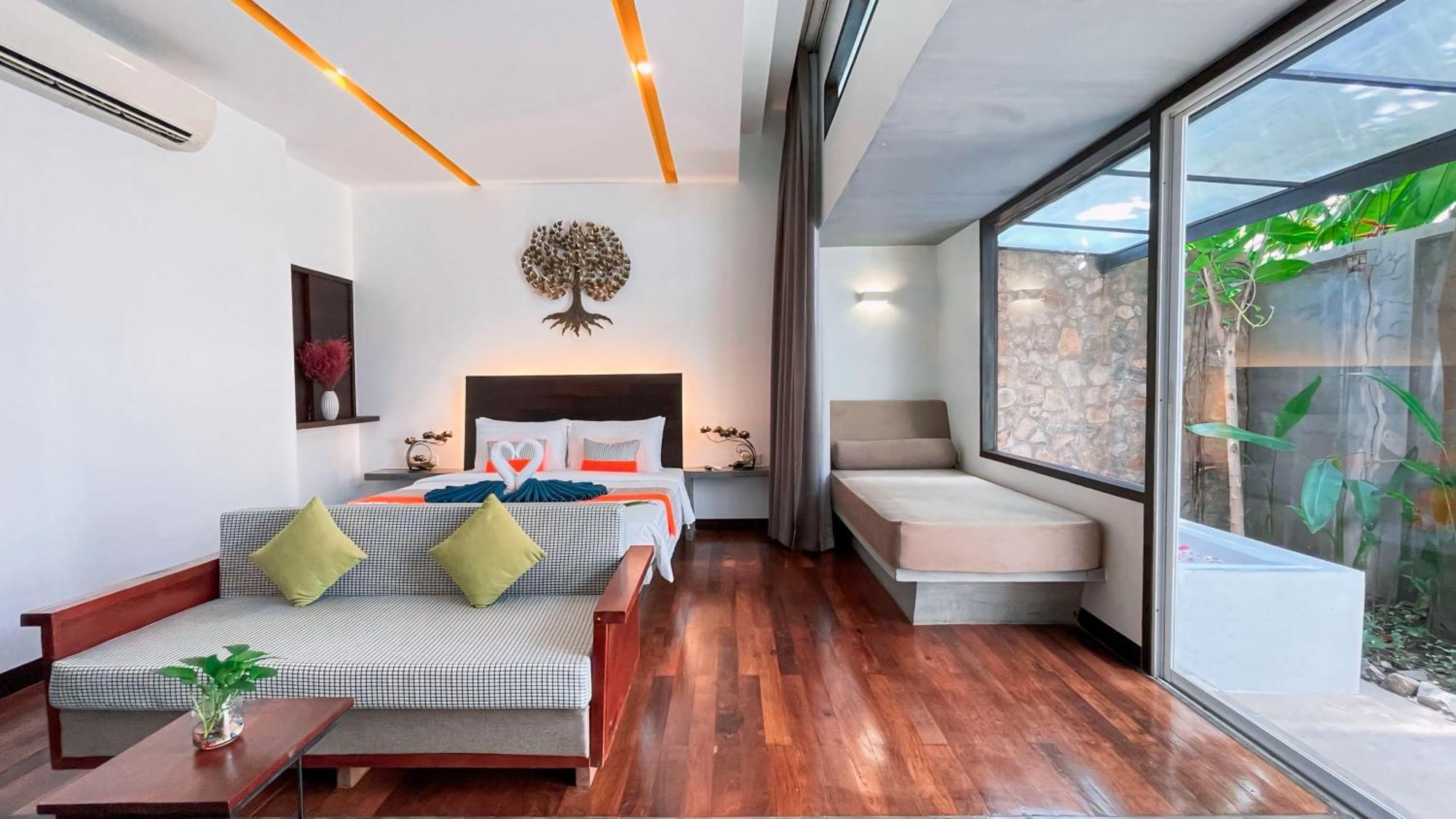The Calm Oasis Hotel Siem Reap Bagian luar foto