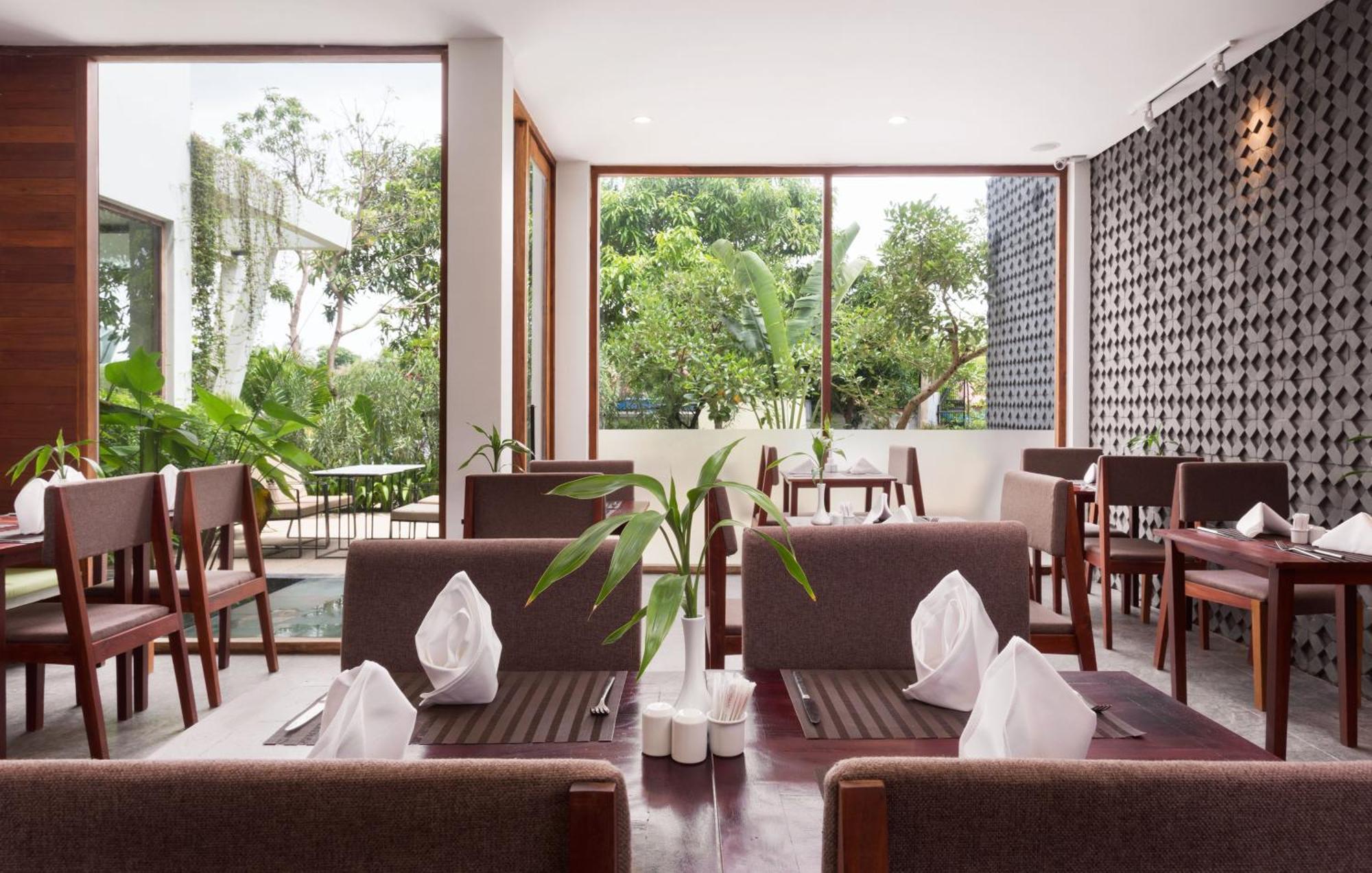 The Calm Oasis Hotel Siem Reap Bagian luar foto