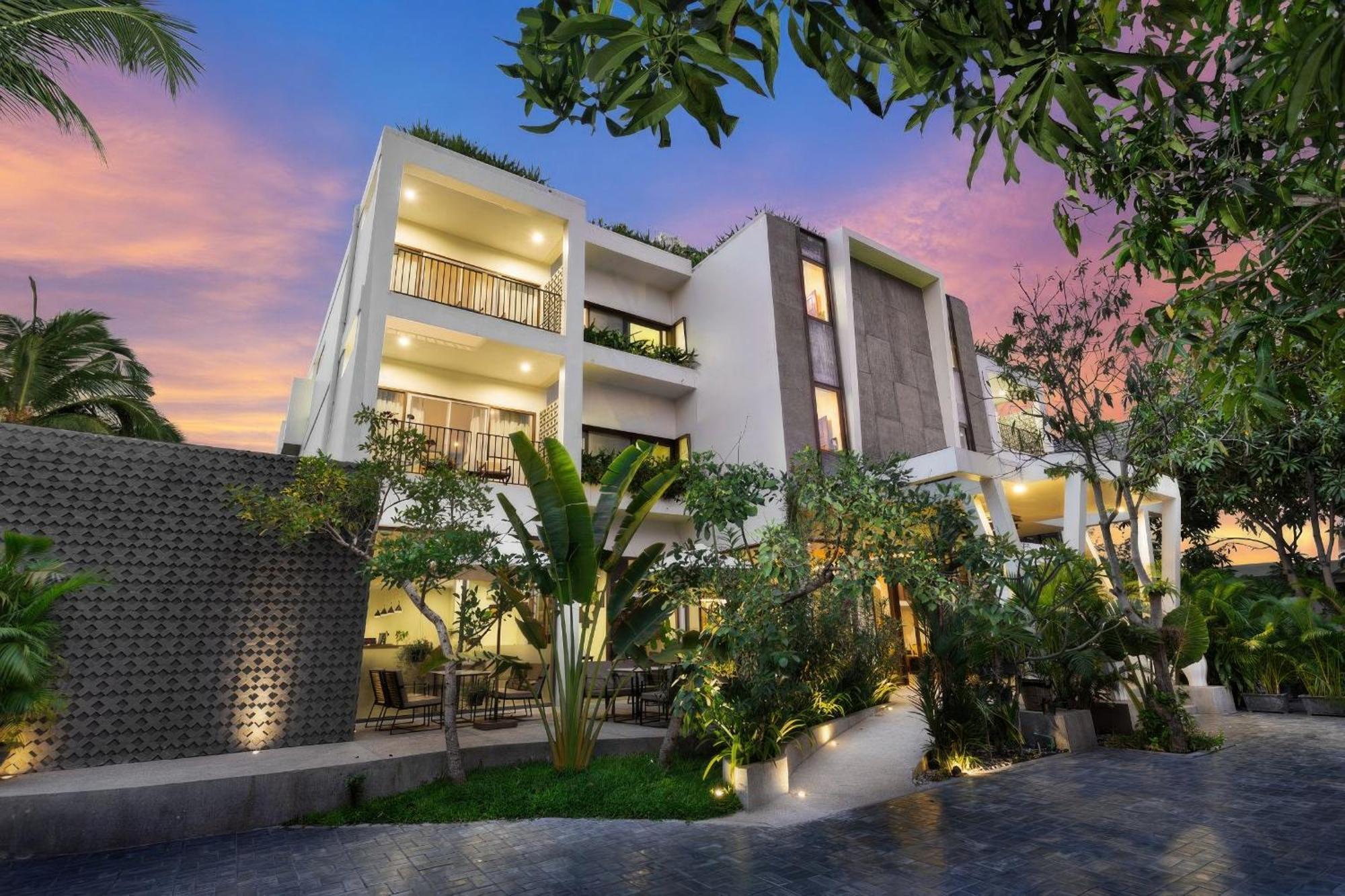 The Calm Oasis Hotel Siem Reap Bagian luar foto