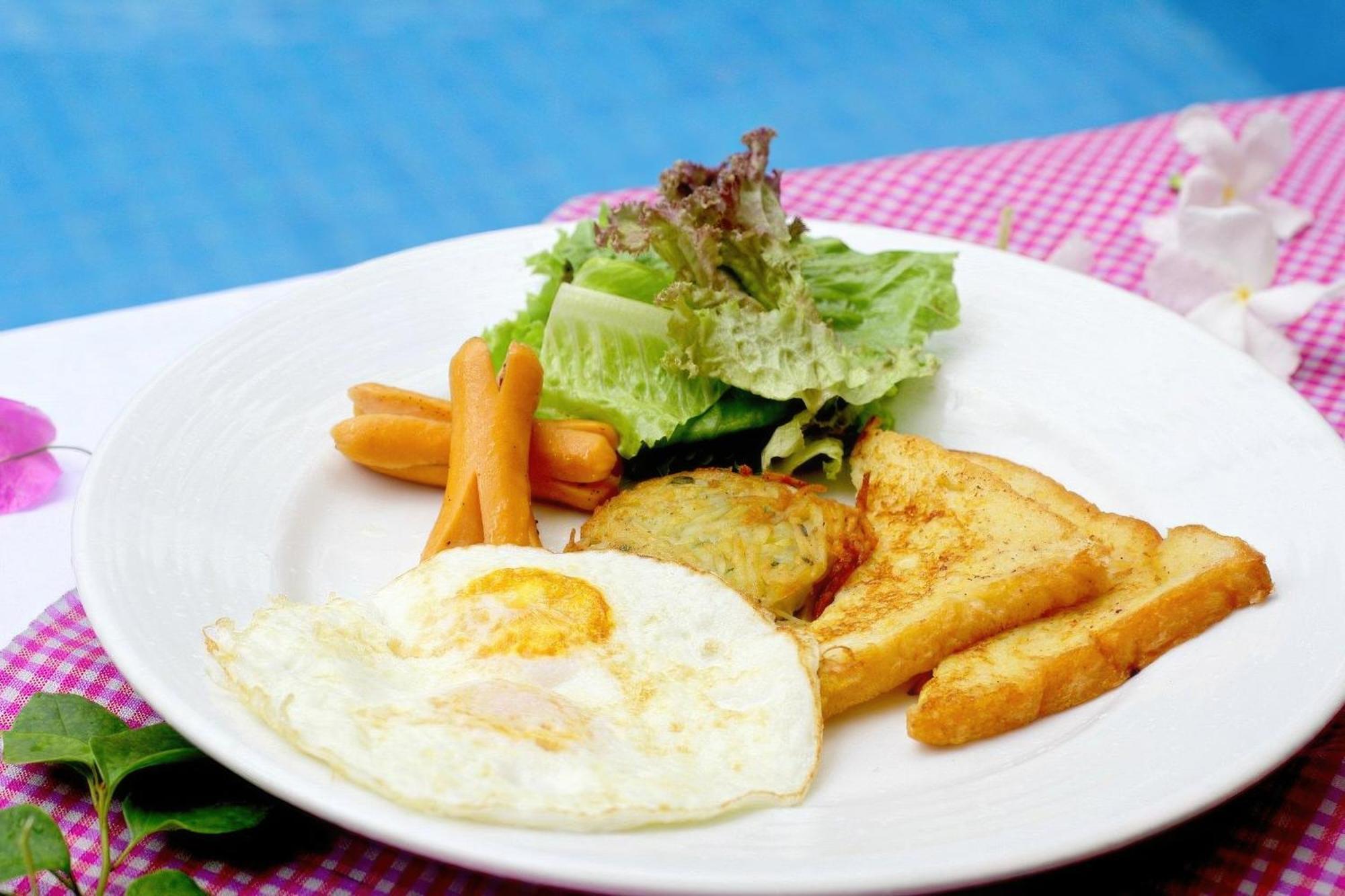 The Calm Oasis Hotel Siem Reap Bagian luar foto
