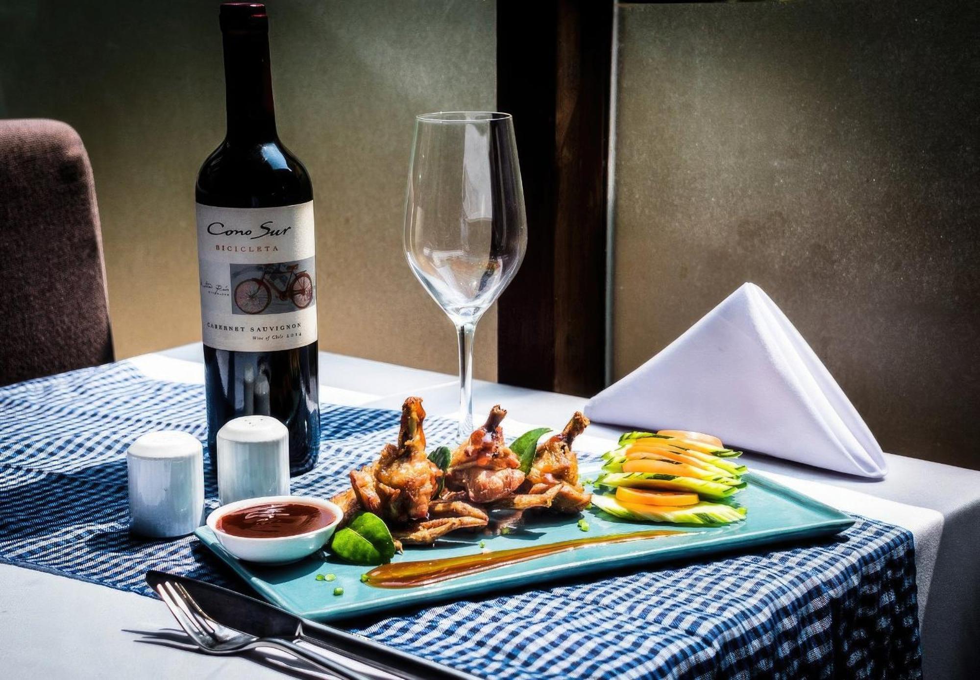 The Calm Oasis Hotel Siem Reap Bagian luar foto