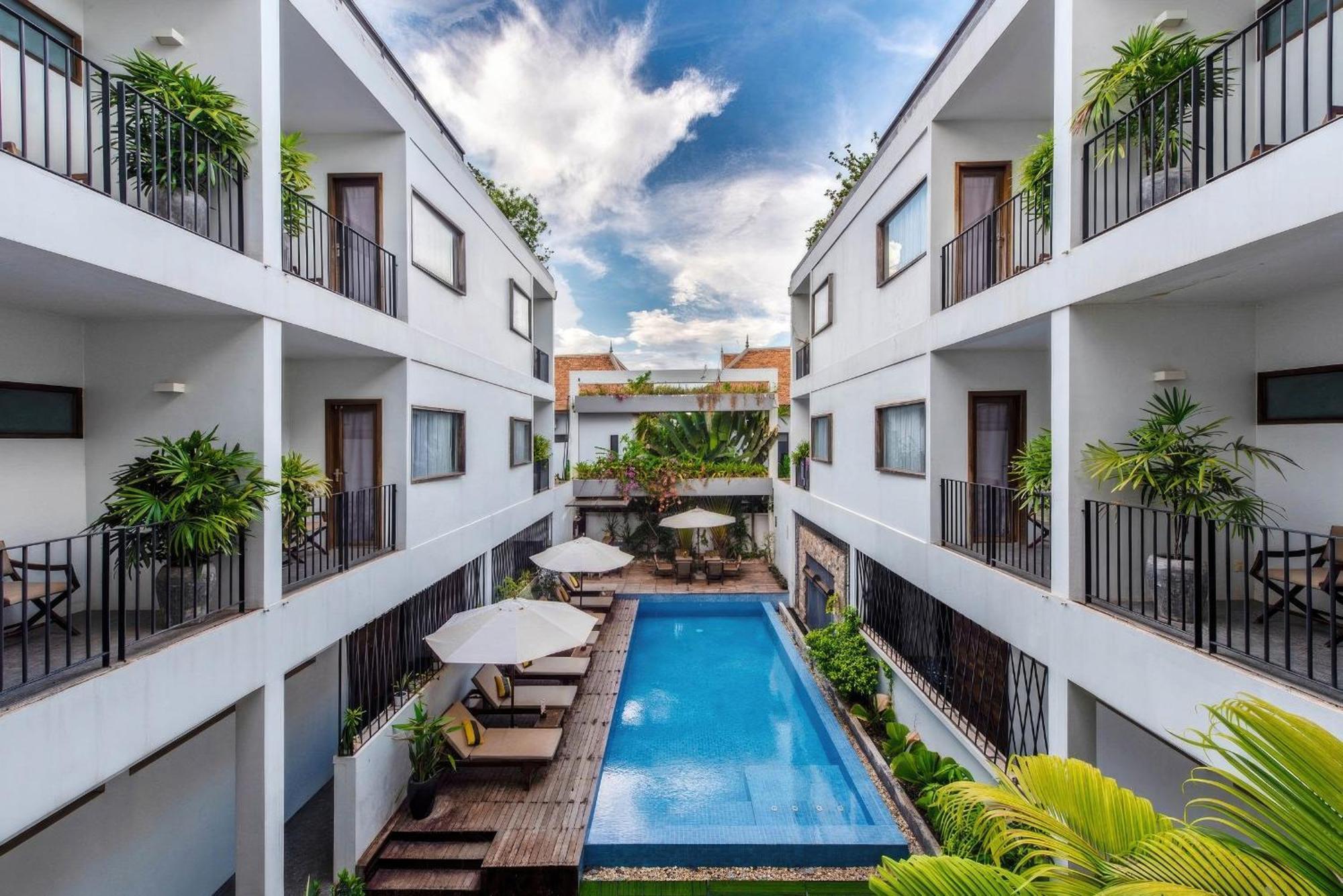 The Calm Oasis Hotel Siem Reap Bagian luar foto