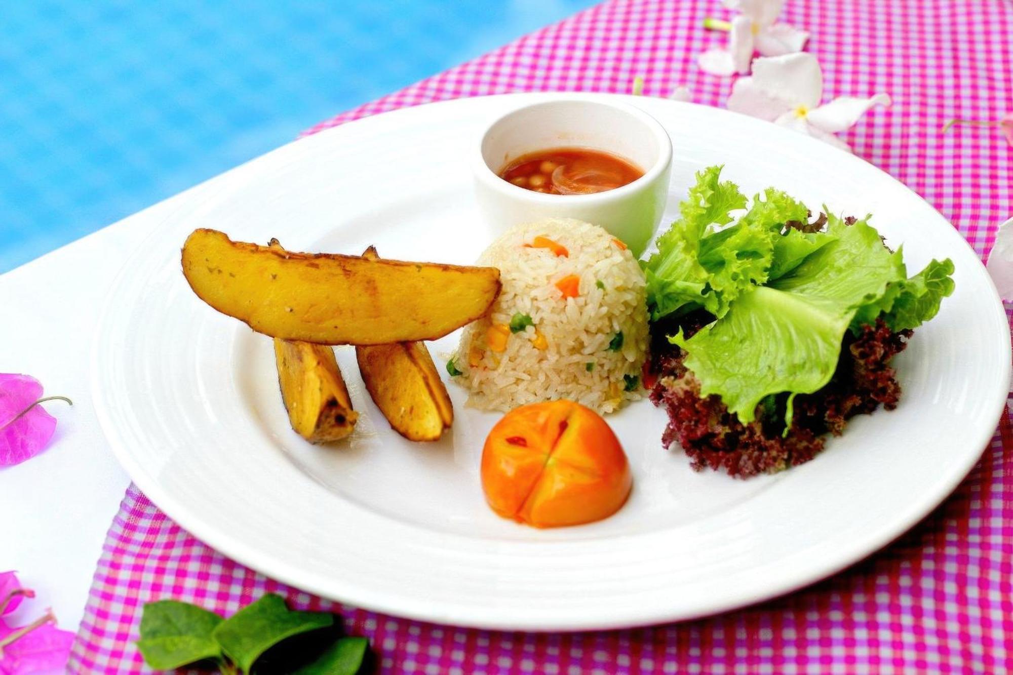 The Calm Oasis Hotel Siem Reap Bagian luar foto